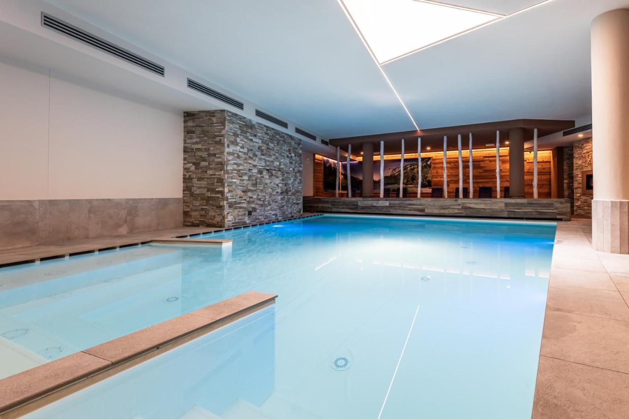 Gaia Residence Hotel Mezzana  Bagian luar foto