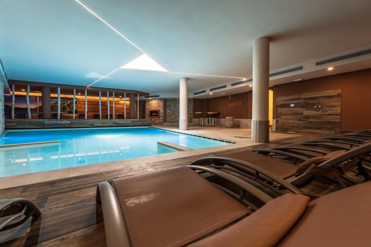 Gaia Residence Hotel Mezzana  Bagian luar foto