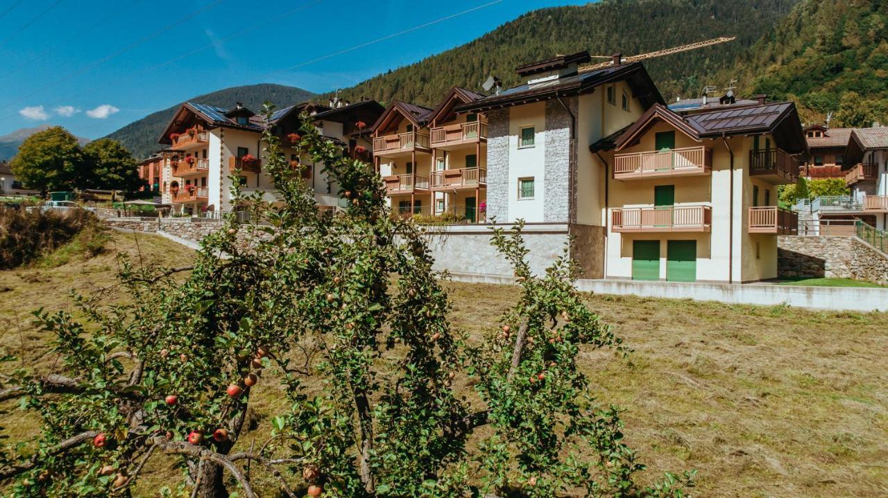 Gaia Residence Hotel Mezzana  Bagian luar foto